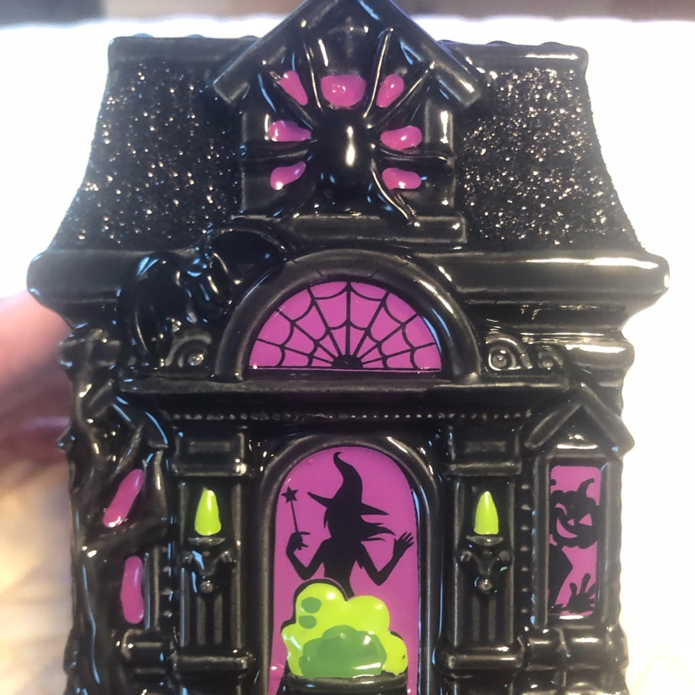 BBW Halloween Haunted House Hand Soap Holder